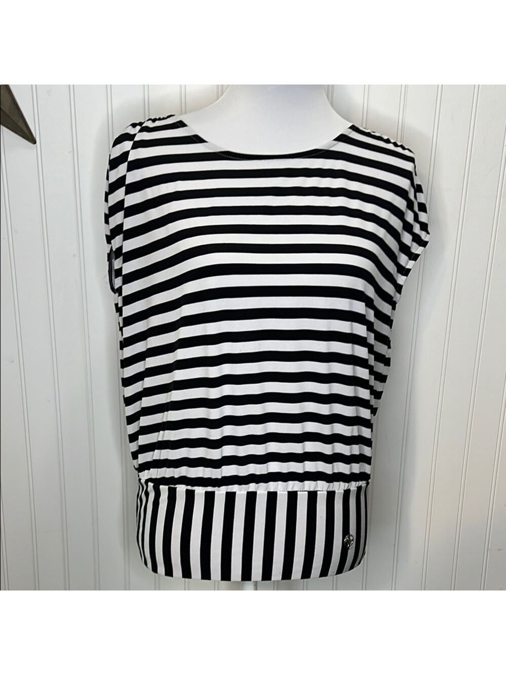 Adrienne Vittadini Black Striped Top Size Medium